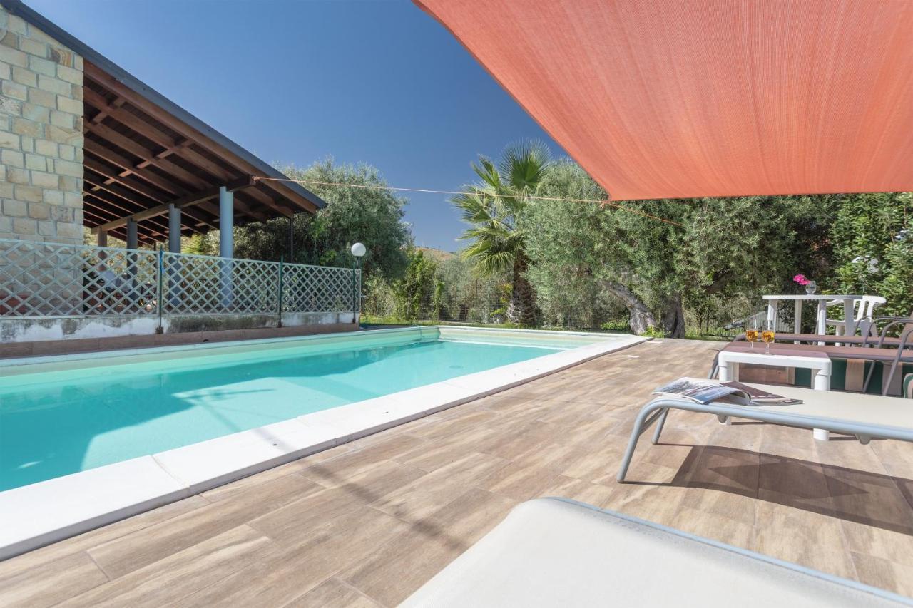 Villa Mendolia Ai Caracoli Termini Imerese Exterior foto