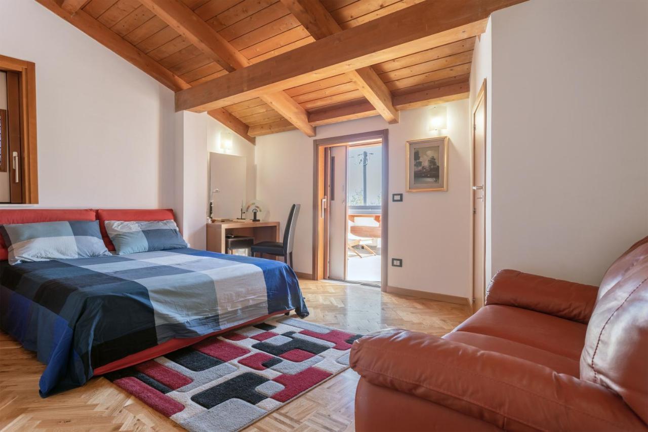 Villa Mendolia Ai Caracoli Termini Imerese Exterior foto